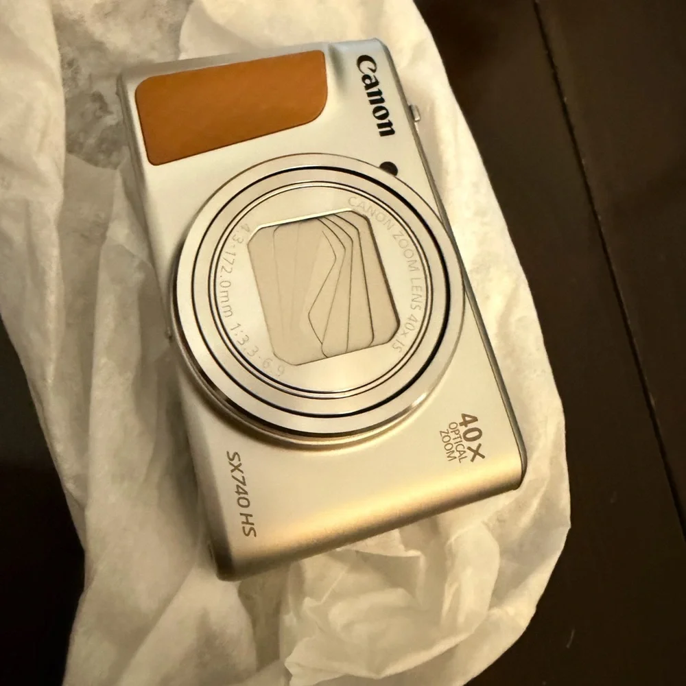 Canon PowerShot SX740 HS Compact Digital Camera - Black
